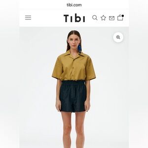 NWOT Crispy Nylon Easy Pull On Shorts, size Large.